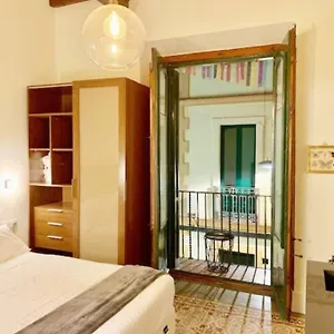 Cozy Studio With Balcony In The Best Place Apartment